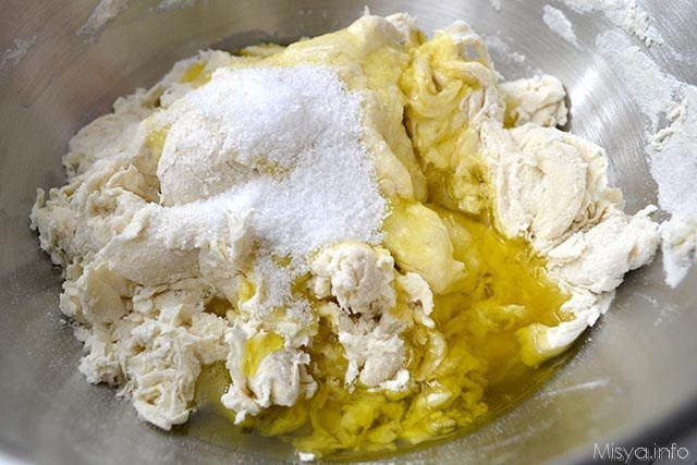 3 aggiungere olio