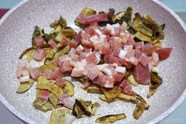 4 pancetta e funghi