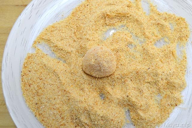 4 passare nel pan grattato