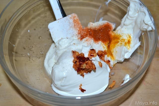4 unire allo yogurt