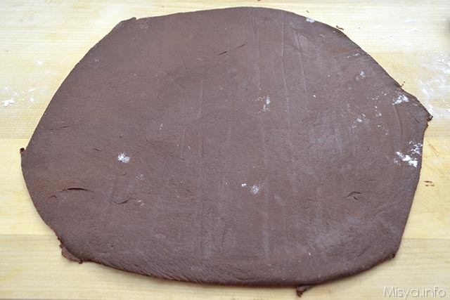 8 stendere impasto cacao