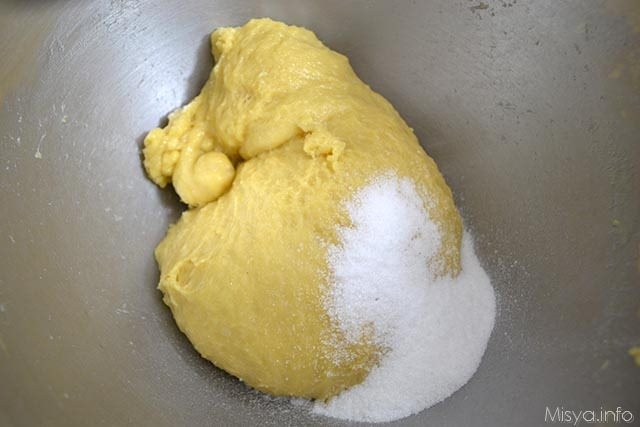 28 aggiungere zucchero