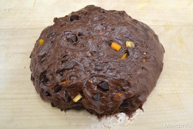 40 versare impasto su spianatoia