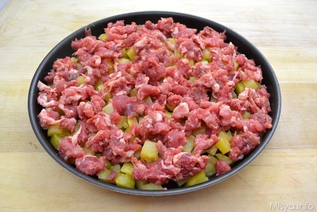 5 aggiungere salsicce