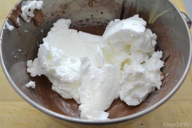 7 aggiungere albumi montati