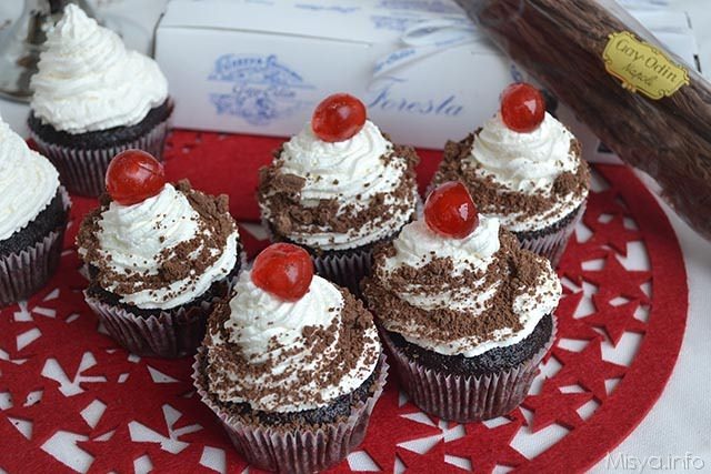 Cupcake Foresta Nera Ricetta Cupcake Foresta Nera Di Misya