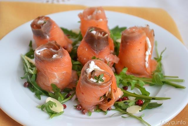 Involtini di salmone ricetta involtini di salmone di misya for Salmone ricette
