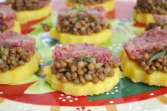 Tartine Di Polenta Con Lenticchie E Cotechino Ricetta Tartine Di Polenta Con Lenticchie E Cotechino Di Misya