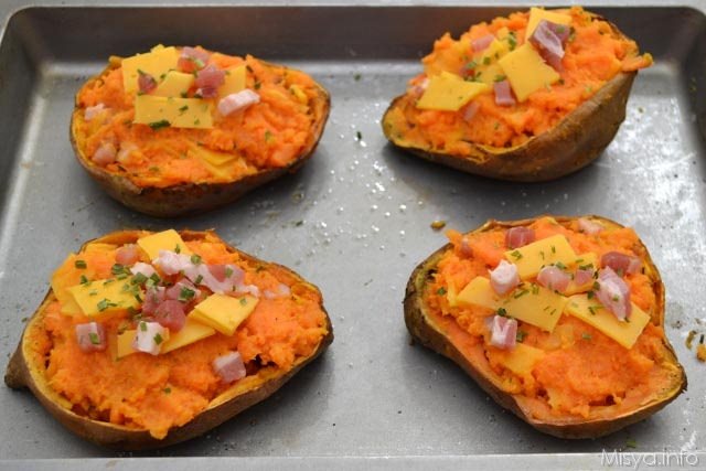 11 aggiungere formaggi e pancetta