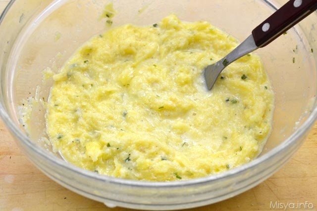 4 amalgamare impasto