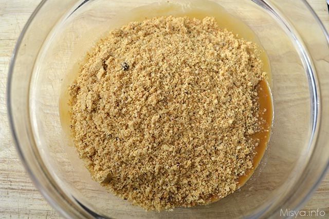 7 aggiungere biscotti tritati