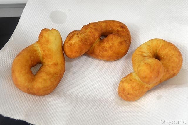 9 mettere su carta assorbente