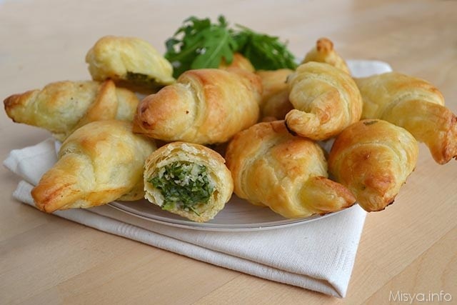 Cornetti Con Rucola E Stracchino Ricetta Cornetti Con Rucola E Stracchino Di Misya