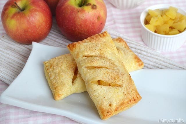 Strudel-con-mele-e-crema