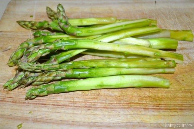 1 asparagi puliti