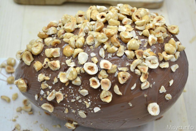 4 aggiungere nocciole