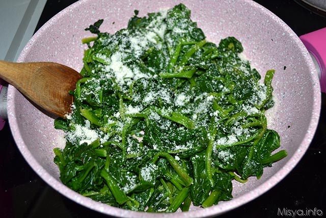 4 parmigiano sugli spinaci