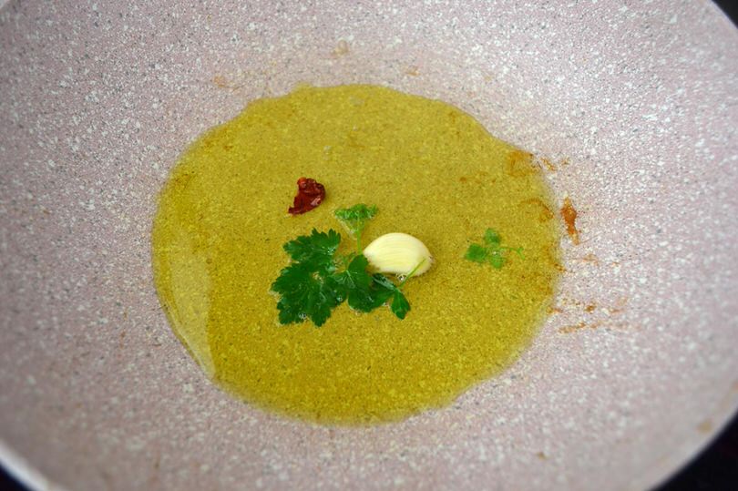 4 soffriggere aglio peperoncino