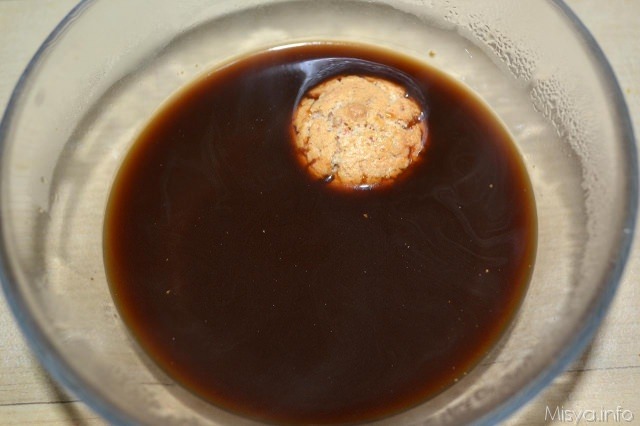 9 bagnare amaretti nel caffe