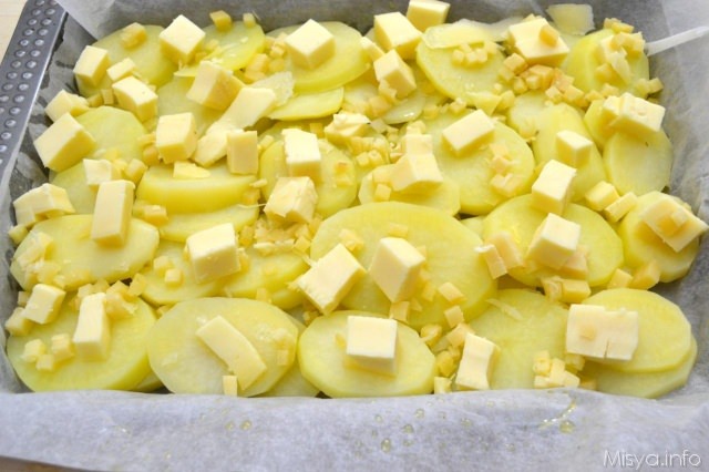 4 aggiungere formaggioa dadini