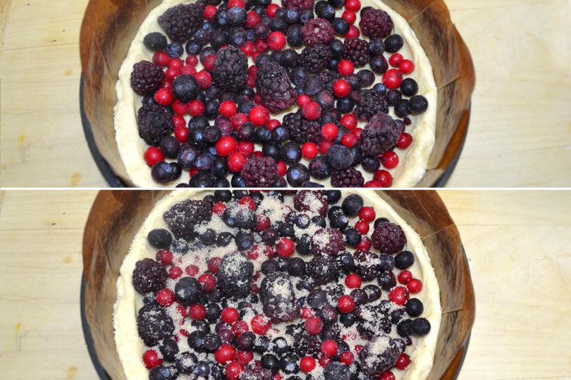 4 aggiungere frutti di bosco