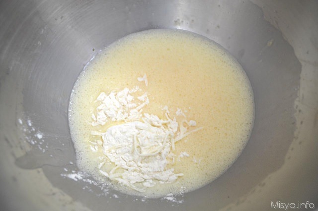 5 aggiungere farina all impasto