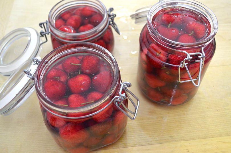 » Ciliegie sotto spirito - Ricetta Ciliegie sotto spirito ...