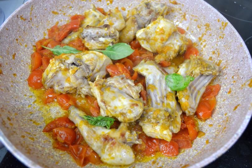 8 aggiungere basilico