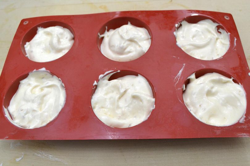 8 versare negli stampini