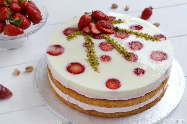Torta giardino di fragole