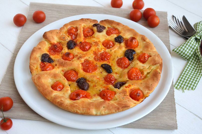 Focaccia barese Bimby - Ricetta di Misya