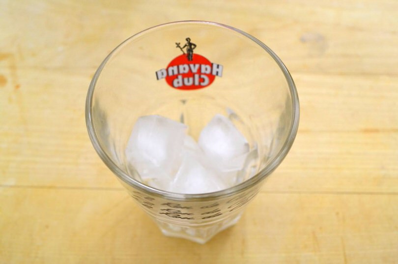 1 bicchiere ghiaccio