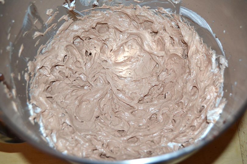 3 amalgamare panna e nutella