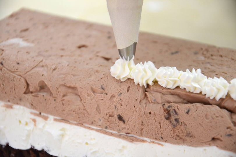 5 decorare con panna