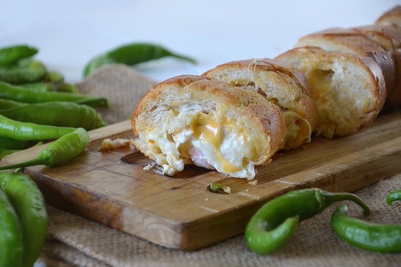 baguette-ripiena-formaggi-e-bacon