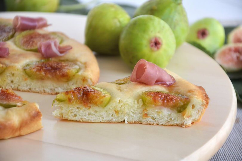 Focaccia con fichi prosciutto