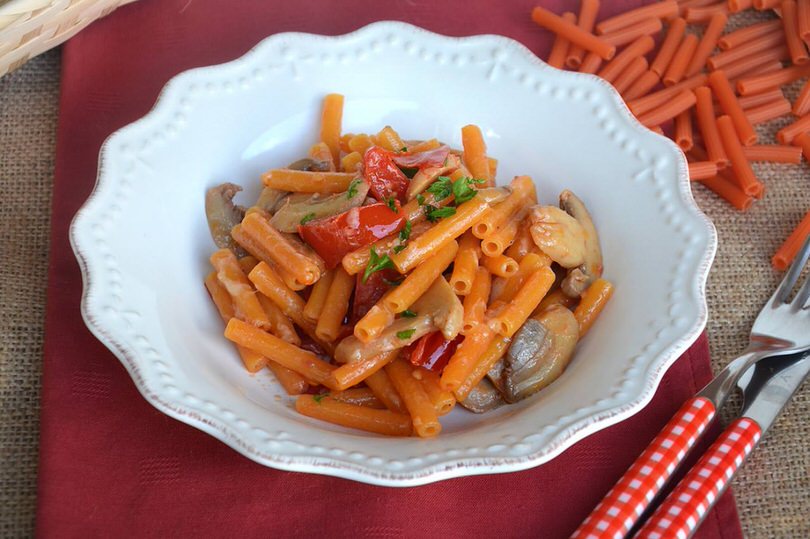 Pasta di lenticchie con i funghi - Ricetta di Misya