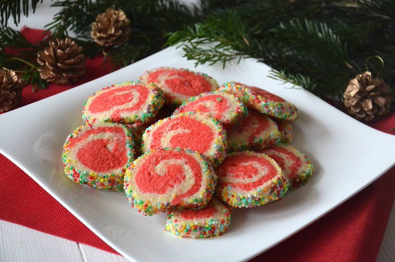 Biscotti di Natale con pasta di zucchero - Ricetta di Misya