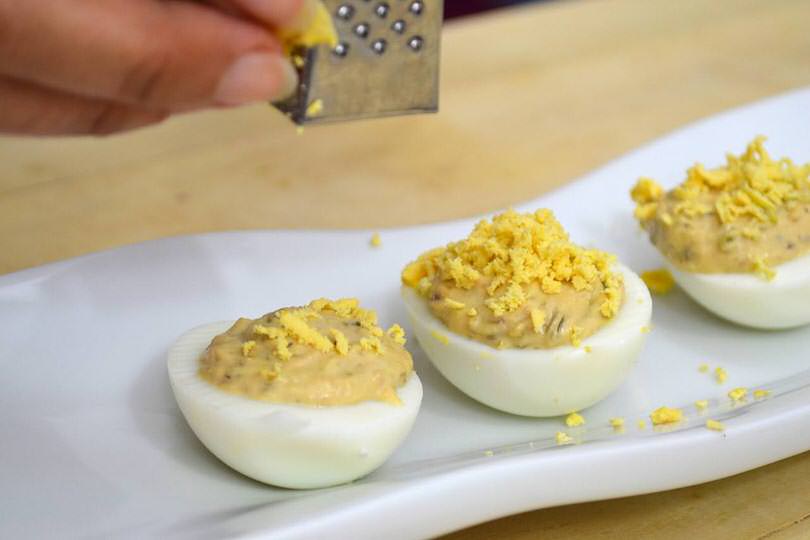 1 grattugiare tuorlo