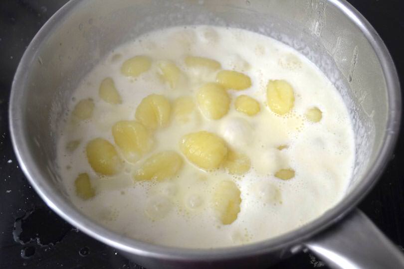 2 aggiungere gnocchi