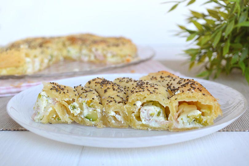 girella di sfoglia ripiena