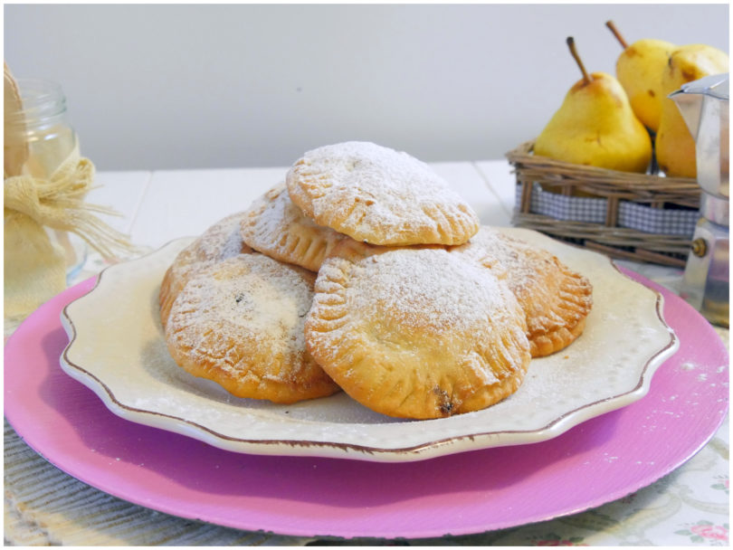 Dolci Natalizi Salernitani.Calzoncelli Di Castagne Ricetta Calzoncelli Di Castagne Di Misya