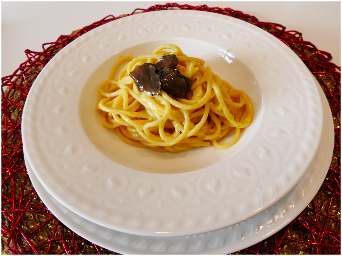 spaghetti al tartufo ricetta