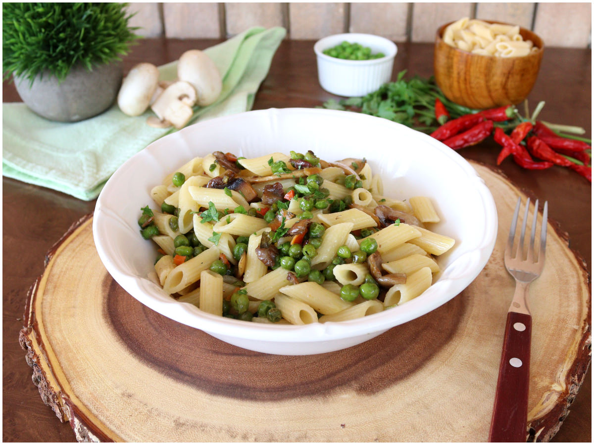 Pasta funghi e piselli