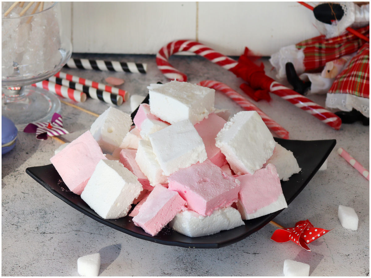 https://www.misya.info/wp-content/uploads/2021/12/Marshmallow-fatti-in-casa.jpg