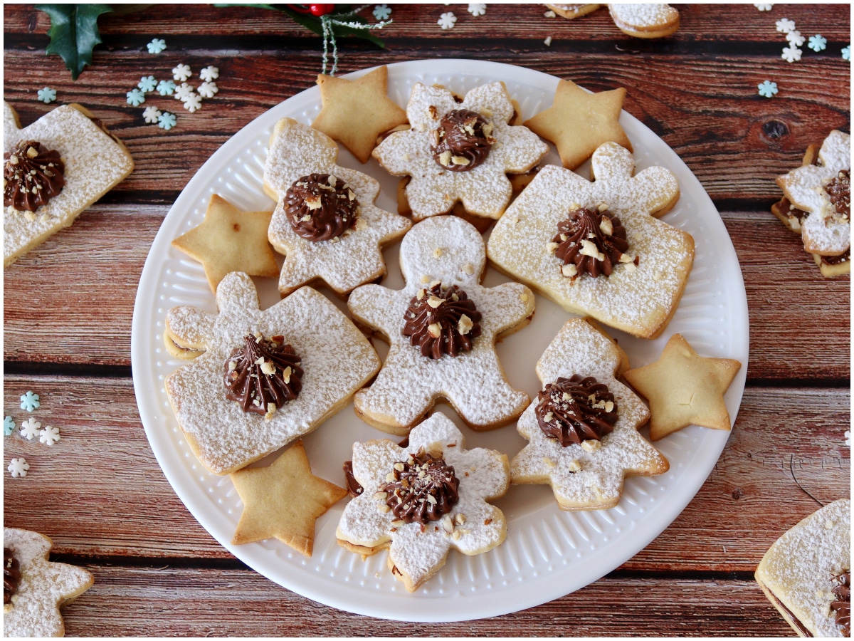 Biscotti occhio di bue di Natale