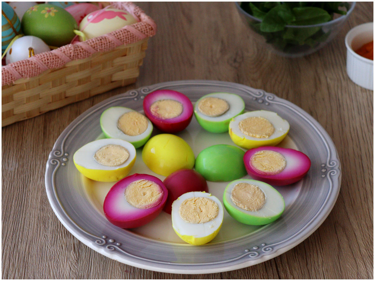 Uova Sode Colorate Con Colori Alimentari Uova sode colorate - Ricetta di Misya
