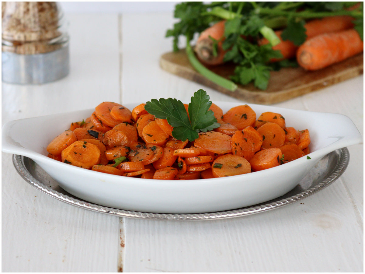 Stir-fried carrots
