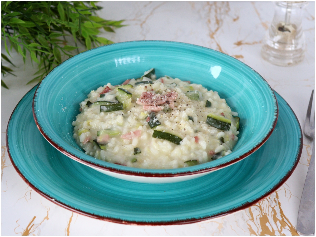 Risotto zucchine e speck - Ricetta di Misya