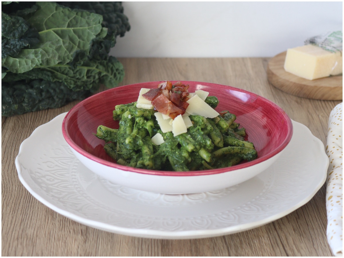Pasta cavolo nero e speck